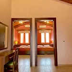 Ariadni ホテル 3*