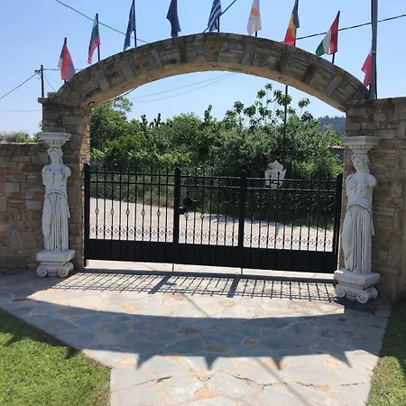 Отель Ariadni