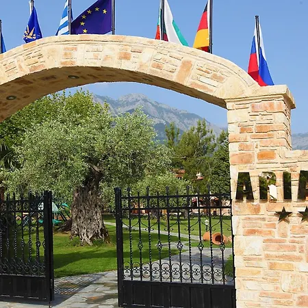 Hotel Ariadni 3*