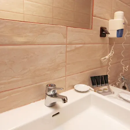 Hotel Ariadni 3*